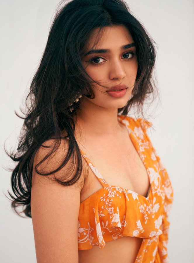 Fz3hDNgWcAEqmV8?format=jpg&name=900x900