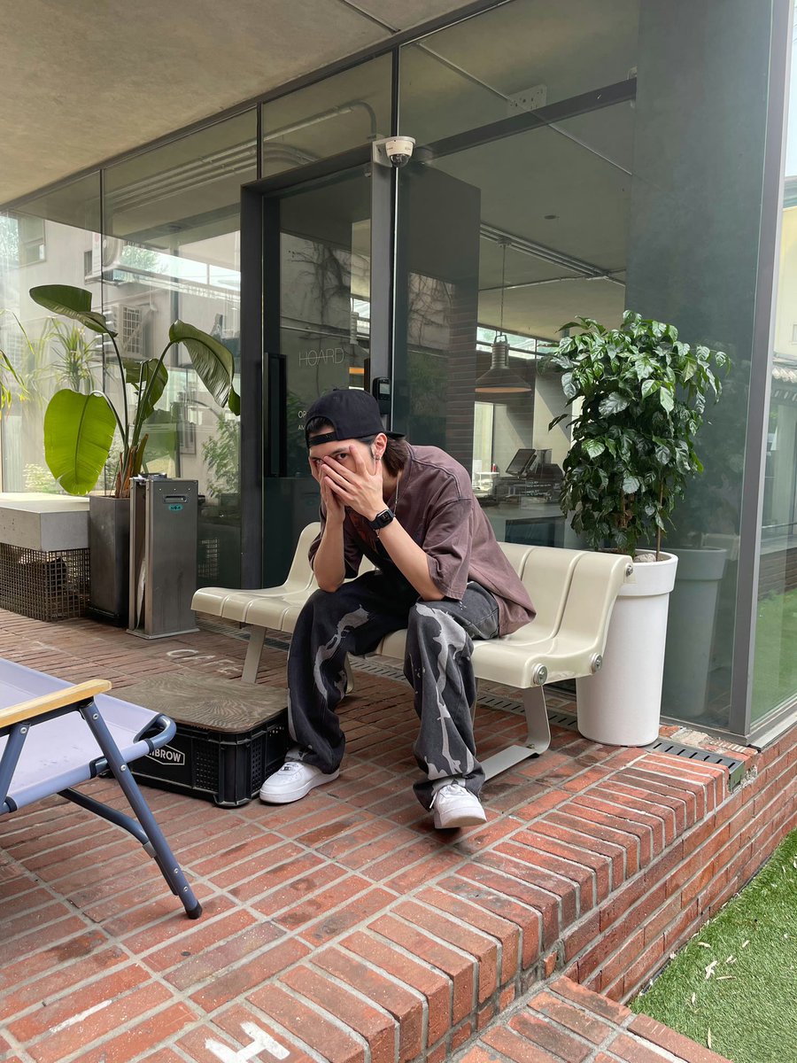 henderypictures's tweet photo. 230630 #HENDERY instagram update https://t.co/XQrfJSjkjv