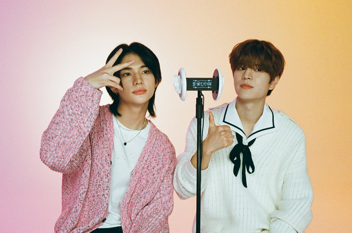 straykidsrussia's tweet photo. [230630] @Stray_Kids » @M2MPD »
Июньские воспоминания, записанные на плëночную камеру📸 Давайте обязательно проведём и июль вместе с M2❣ #ИюньскийM2 #M2film #TingleInterview #StrayKids #스트레이키즈 @Stray_Kids https://t.co/TvrOAvgby7