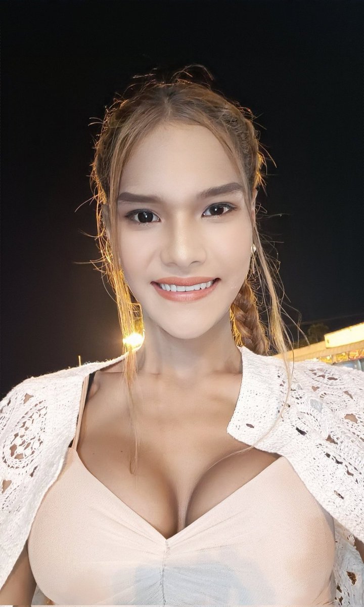 ไม่รู้จะไปไหนมาห้องเราได้นะ
#ภูเก็ต 
#ภูเก็ตนัดเจอ 
#ภูเก็ตนัดเย๋เ