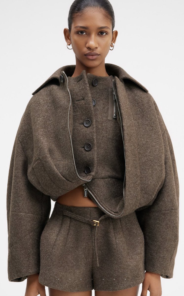 Outlander Magazine on Twitter "Jacquemus (2025)"