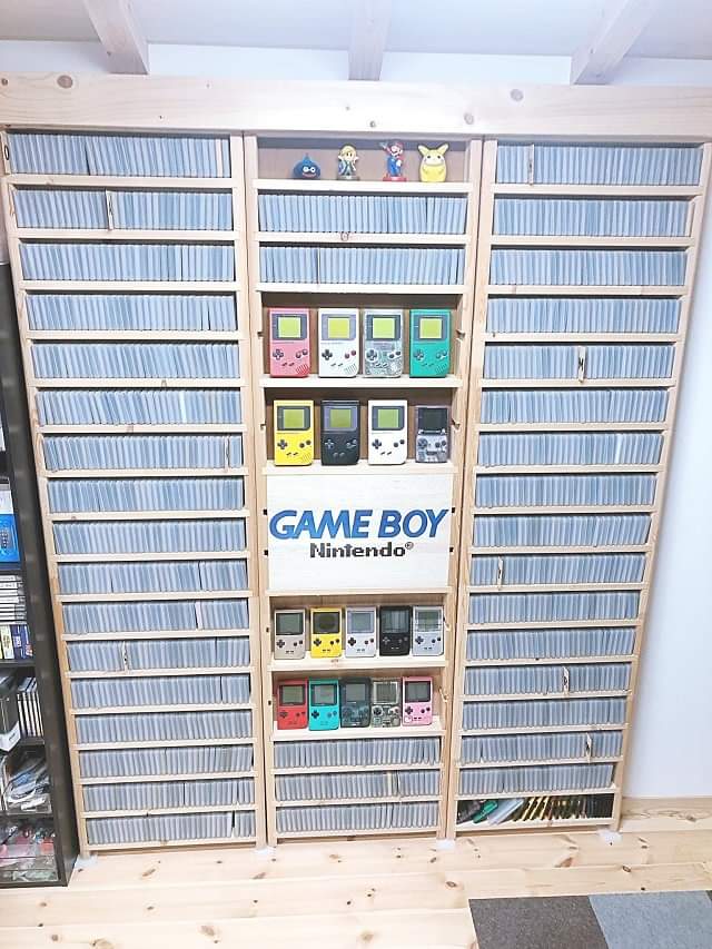 This is what all 1244 Game Boy games look like altogether!

(Collected by a Japanese Game Boy superfan) 🎮
