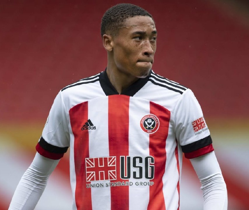 Pueblo_Juve's tweet photo. 👀 La #Juventus habría puesto la mirada en Daniel #Jebbison, delantero anglo-canadiense del Sheffield United
La #Juve no sería el único en fijarse en el joven clase 2003, ya que el Borussia Dortmund y el Bayer Leverkusen también estarían interesados en su fichaje
Actualmente, el jugador tiene un valor de mercado de ~€1M
[ @CorSport ]
#FinoAllaFine #ForzaJuve #Giuntoli