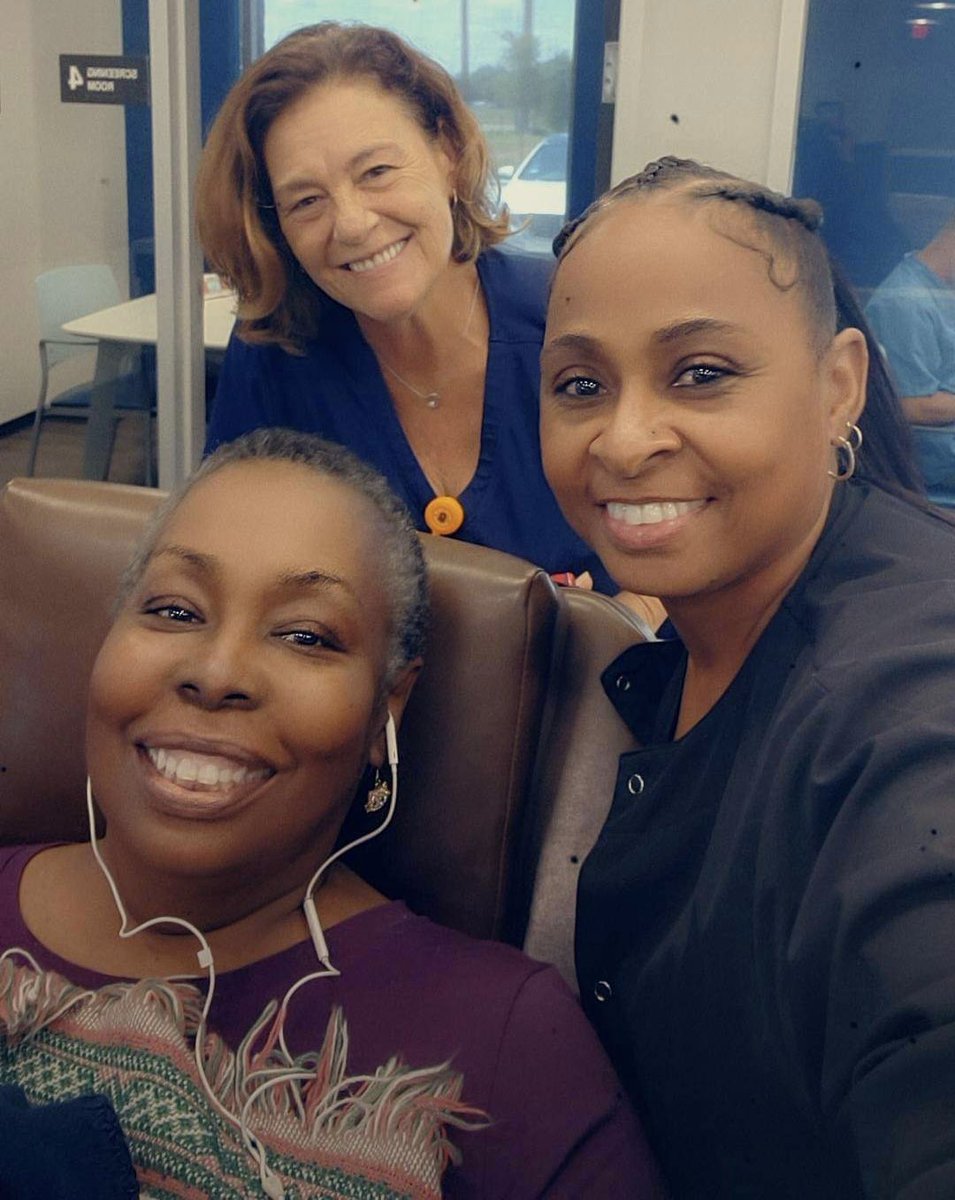 kay_douglas's tweet photo. Donated double platelets yesterday @commitforlife in College Station. You can give platelets every seven days! #EndLessBlood https://t.co/9GA24RJWyR
