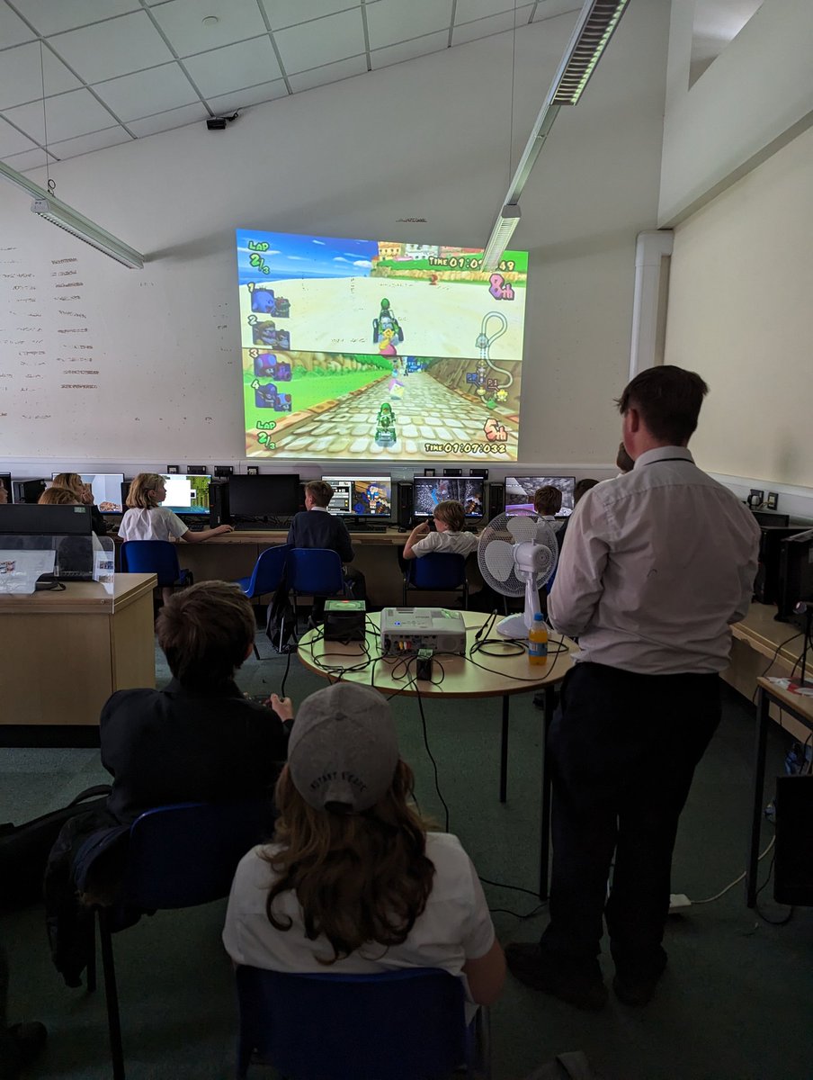Clwb arcêd - Mario Kart Dreamcast heddiw 😍