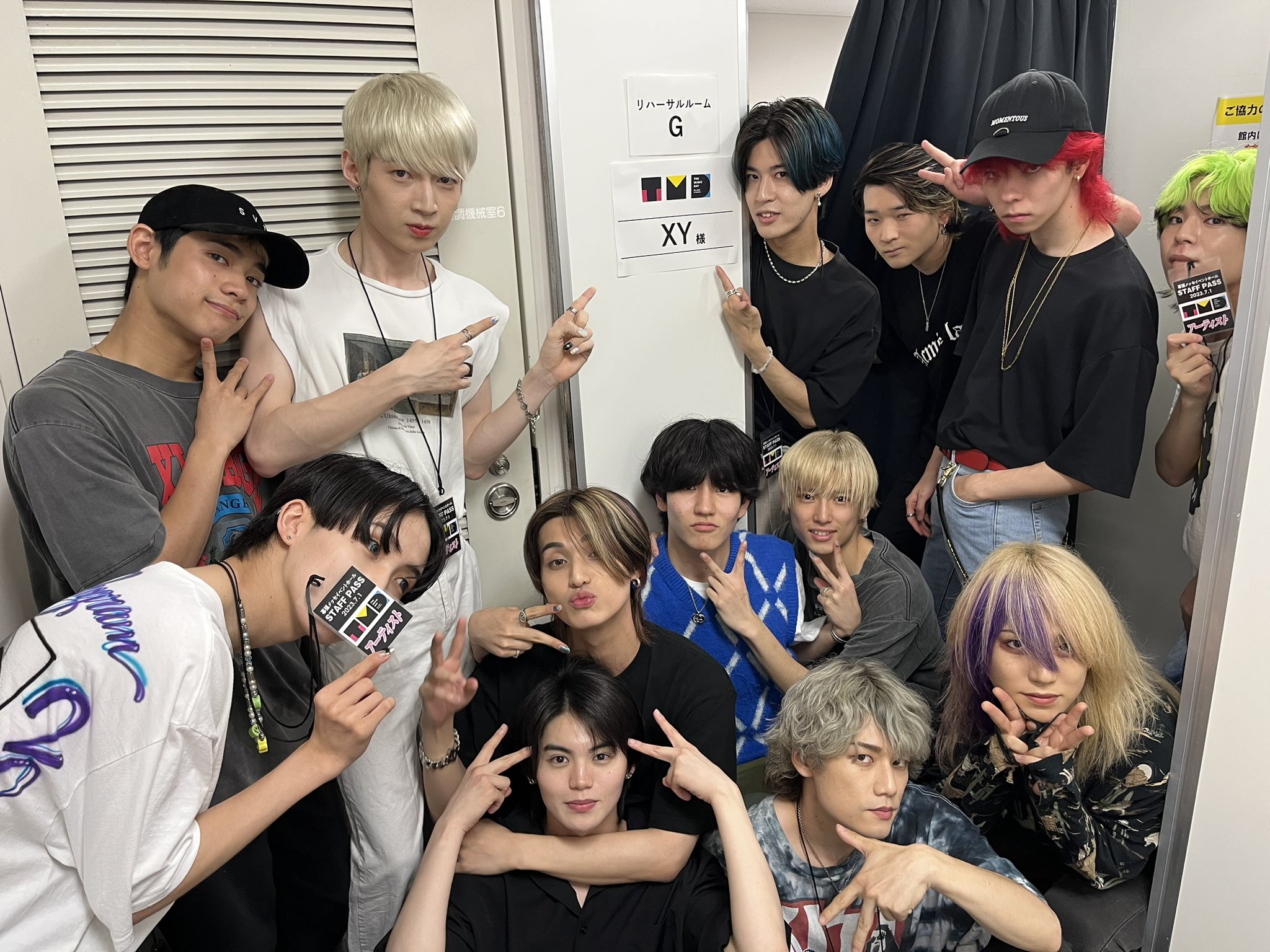 趣味・スポーツ・実用 XY YOSHIKI YOSHIKI SUPERSTAR PROJECT X」グループ名は“XY”、ダンス