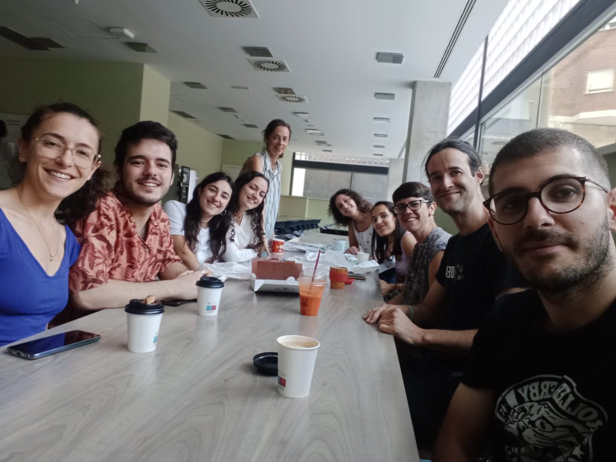 Today was the last day for Nerea, who has been working on her Master Thesis with us during the past few months. 

She brought us some sweets and cookies for a goodbye breakfast all together 🍪🧁. We are really looking forward to her defense day 🧐.

Best of luck, Nerea!