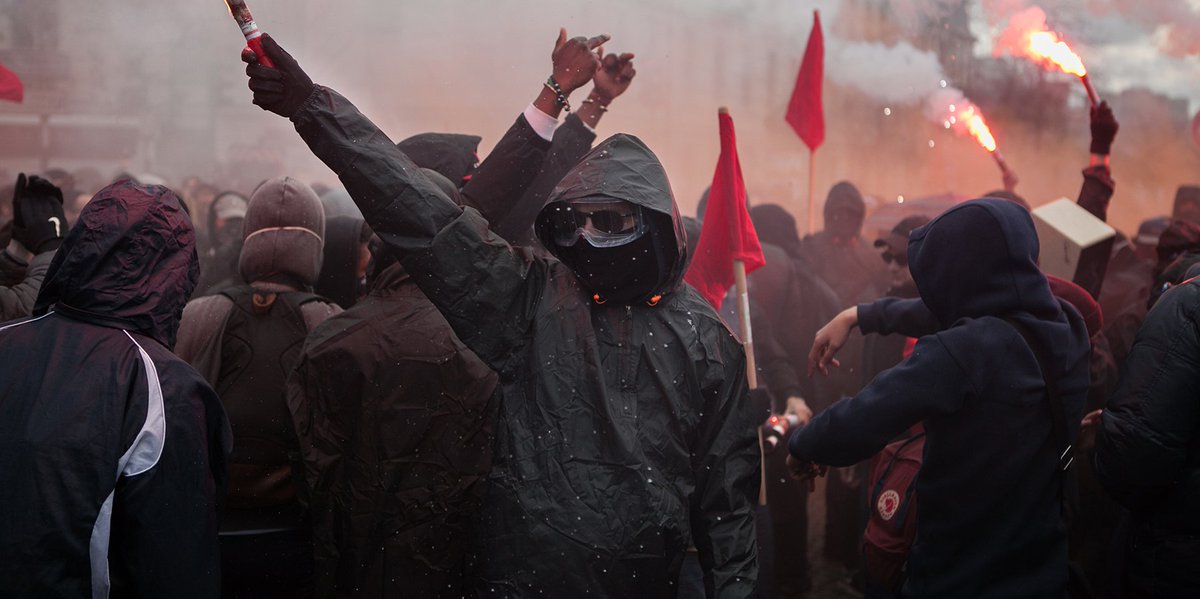 ⚫⚠️ Plusieurs groupes de #BlackBlock annoncent rejoindre les #émeutes dès ce soir.