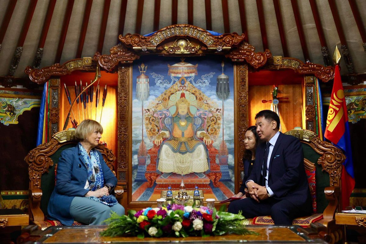 HelgaMSchmid's tweet photo. Glad to be in #Ulaanbaatar 🇲🇳 for bilateral meetings and to join the meeting of female Foreign Ministers.

🙏 for Mongolia’s active role in empowering women &amp; combating climate change, also in the #OSCE 🤝 https://t.co/pio7Q7VEOq