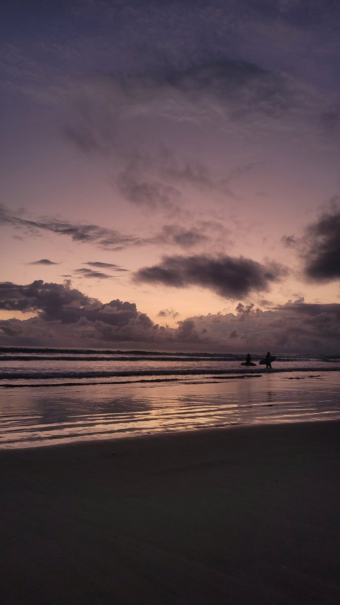 faafrizal's tweet image. wes surup, wayahe mantuk.