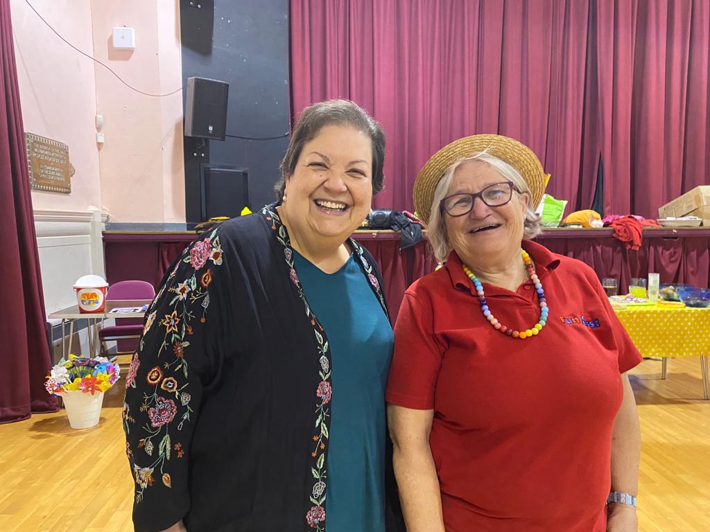 It was a pleasure to meet with young families and carers at the <a href="/FFirst62/">FunFirst62</a> end of year garden party today. The group do fantastic work to support families in the #Helensburgh area