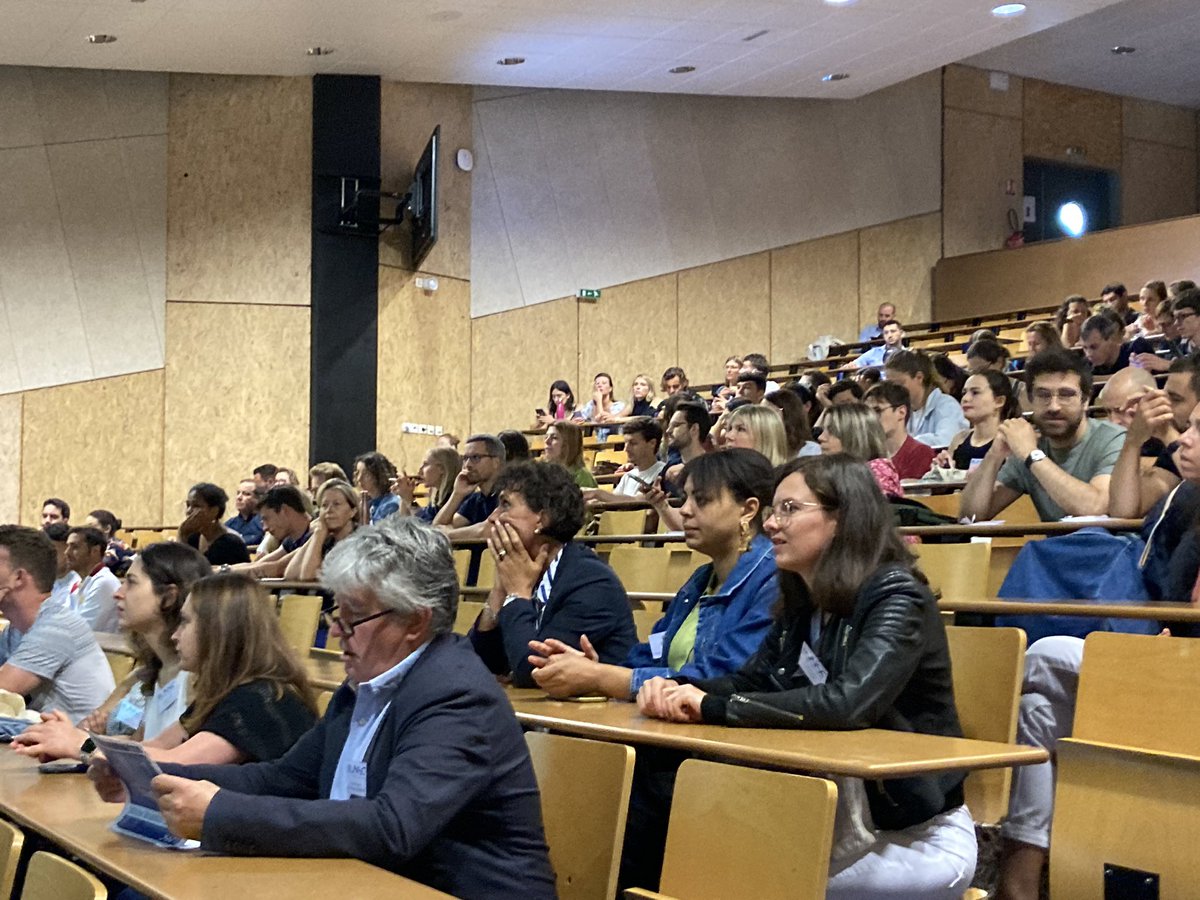 Mélanie Roussel tweet media