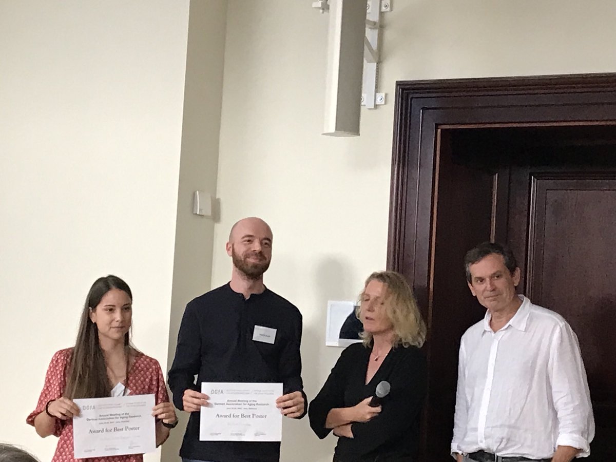 Esther Rodriguez wins best poster prize at the German Association for Aging Research annual meeting in Jena!!!!!! ⁦<a href="/MilsomLab/">Experimental Hematology Lab</a>⁩ made me super proud.