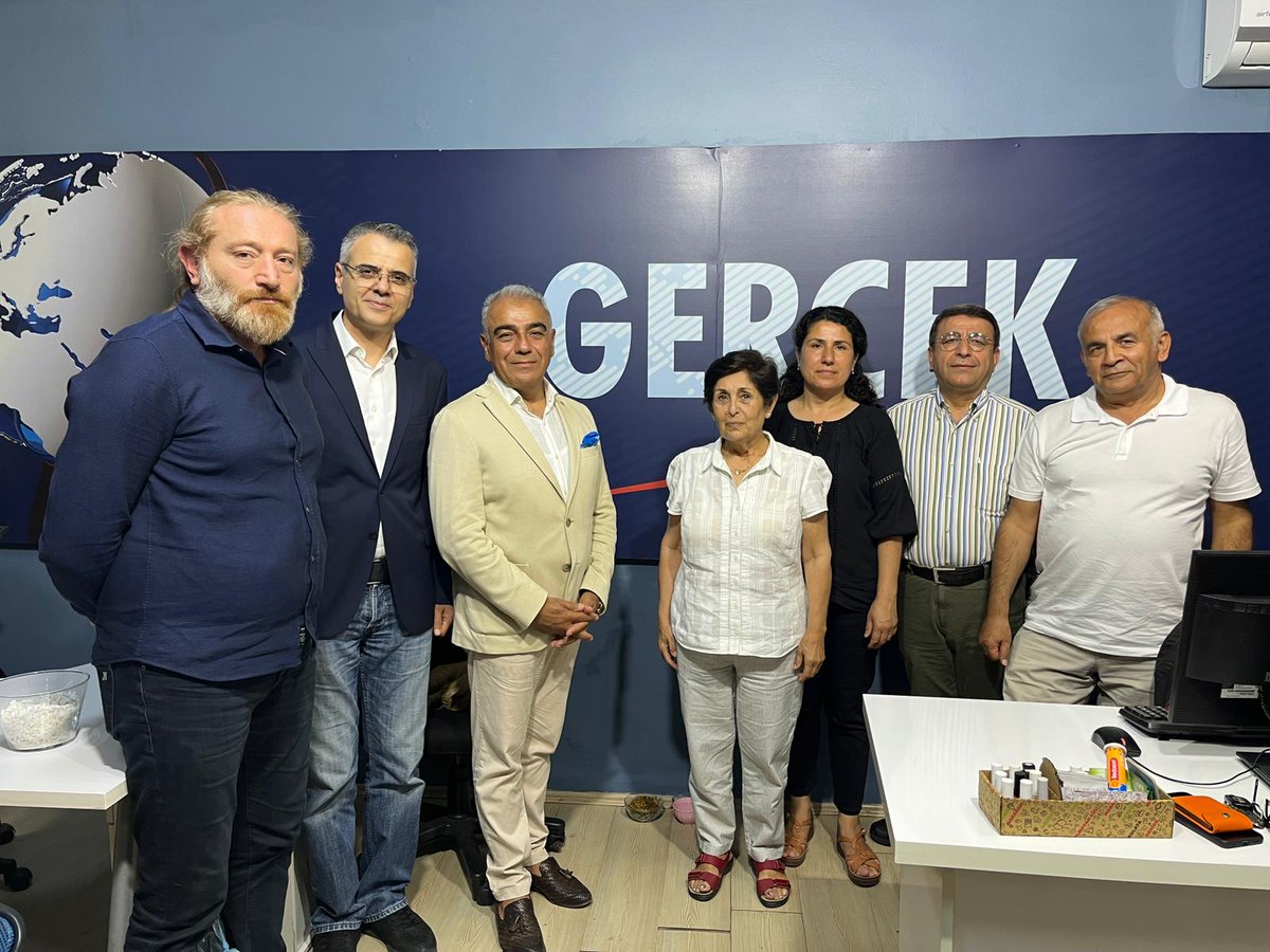 KESK, DİSK, TTB, TMMOB olarak Tele 1e dayanışma ziyaretinde bulunduk..

Gazetecilik yargılanamaz.