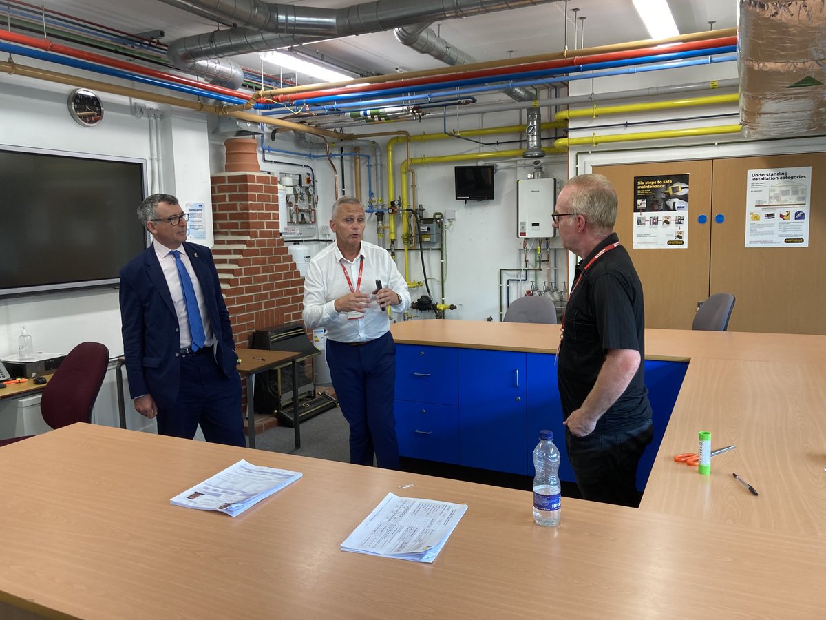 Alison Andreas tweet media