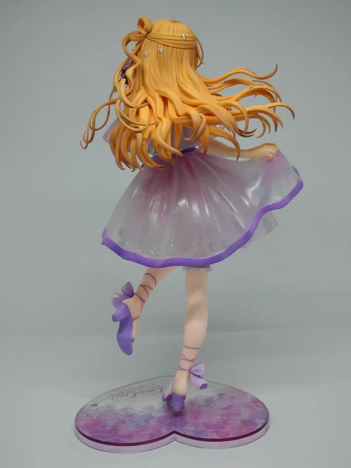待ちに待った虹の一推し彼方ちゃんが来たんだぜ〜奇しくもスクスタサ終の日に届いて少しだけ寂しさが紛れるんだ 