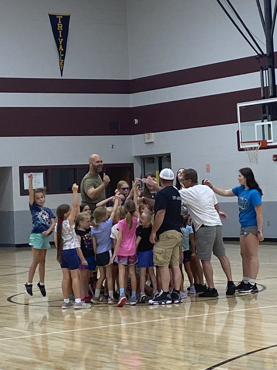 Ending this fun week in the gym with the little Lady Muskies that are going into grades K-2! What a great week!!!