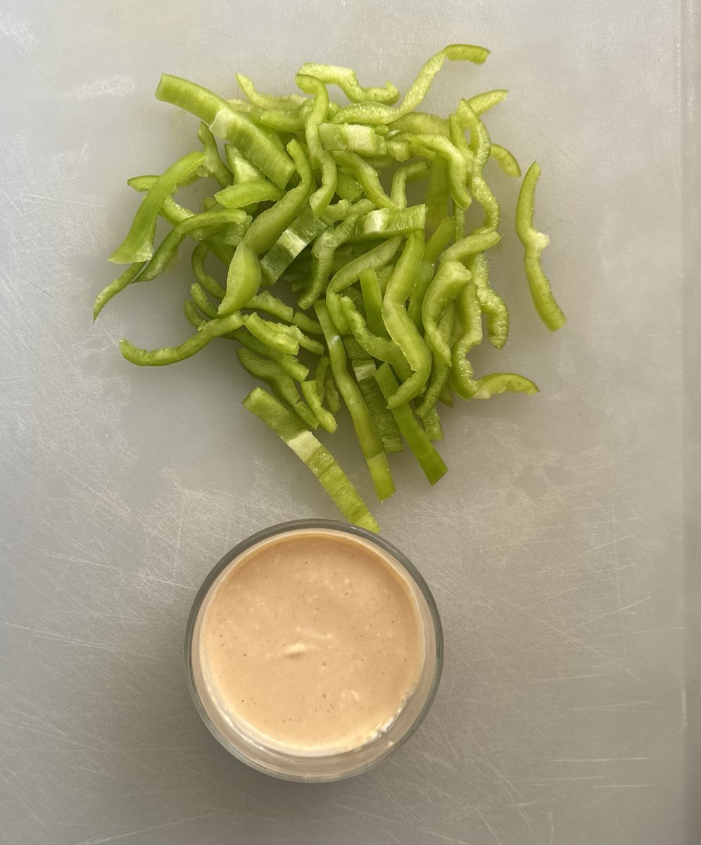 Swearin_'s tweet image. Eating a tasty @HelloFresh meal for lunch on stream today! Jenna and I have been customers for over 2 years now and it's made our lives so much easier.

Use code POGHF109619 to get 16 Free Meals plus Free Shipping at strms.net/hellofresh_swe…!
#hellofreshpics #Ad