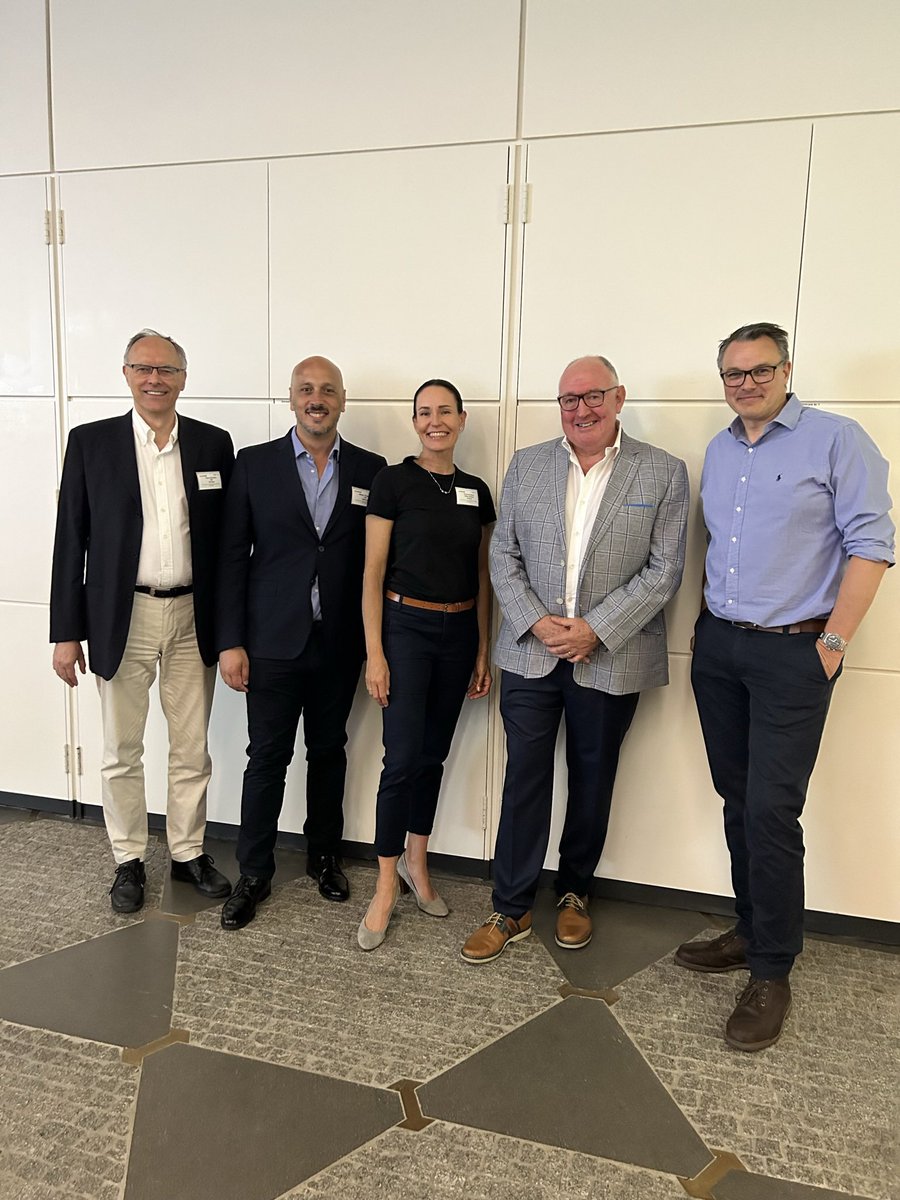 Dr Ox (@krista_rantanen) on Twitter photo Dr Ox at <a href="/FAIR_GSI_de/">FAIR GSI - @FAIR_GSI_de@helmholtz.social</a> with Director Paolo Giubellino, Dr Walter Tinganelli, Mr Andrew Skinn and <a href="/tudresden_de/">TU Dresden</a> Professor Ben Wielockx; discussing #hypoxia and FLASH #radiationtherapy! Dr Ox at <a href="/FAIR_GSI_de/">FAIR GSI - @FAIR_GSI_de@helmholtz.social</a> with Director Paolo Giubellino, Dr Walter Tinganelli, Mr Andrew Skinn and <a href="/tudresden_de/">TU Dresden</a> Professor Ben Wielockx; discussing #hypoxia and FLASH #radiationtherapy!