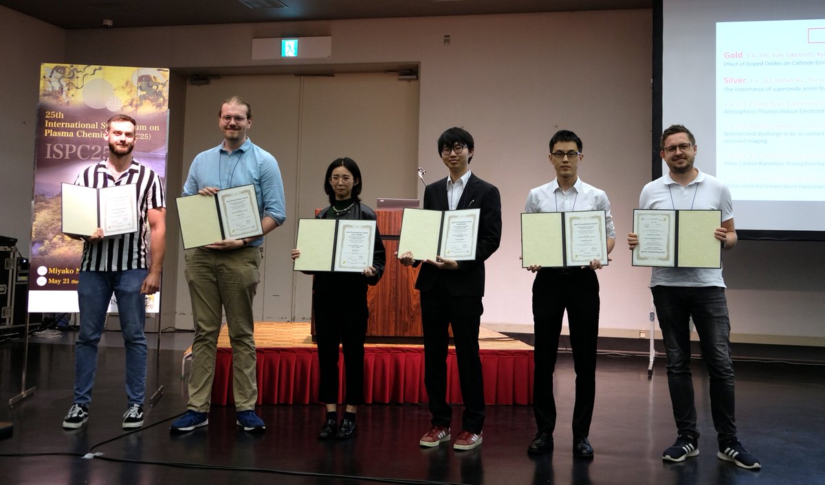 Congratulations to Calum Ryan for obtaining the Oral Presentation Award at ISPC25 for his talk on “Atmospheric Plasmas Induce Electrolytic-Like flows in Grounded Solutions”