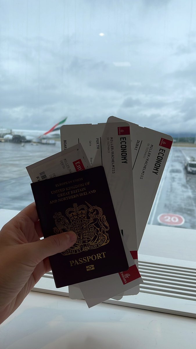 It’s finally summer! See ya later, Scotland!! ✈️