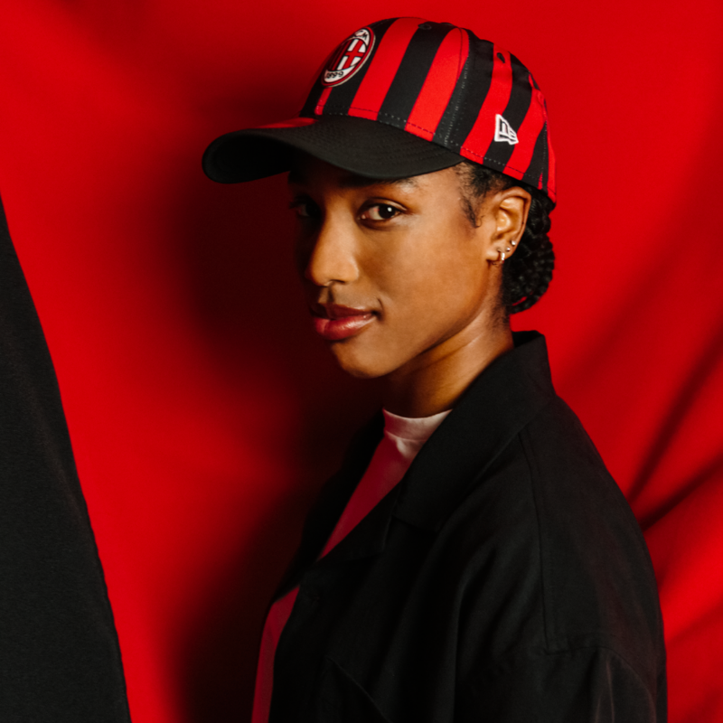 acmilan's tweet photo. Merging the passion of football with the art of headwear ❤️🖤

@NewEraEurope | #SempreMilan