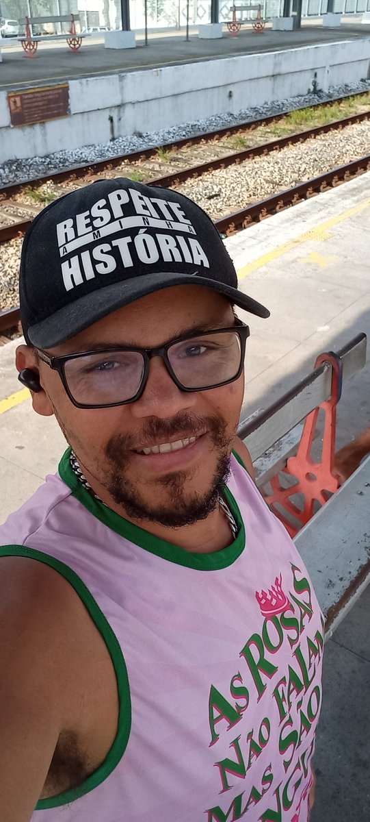 Mais uma semana de trabalho concluída 🙏, amanhã faço 22 anos nessa profissão que o destino me levou, e ontem pude vê mais ainda o quanto eu nasci pra ser Cuidador de Idosos, Deus sempre nos bota no lugar e na hora certa pra gente cuidar e proteger. 
#cuidadordeidosos