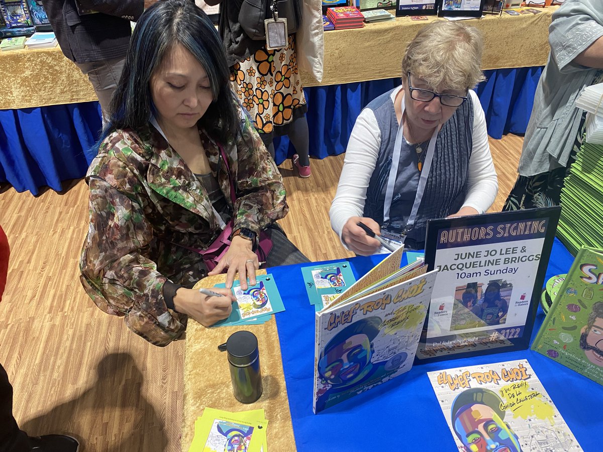 READERS to EATERS tweet media