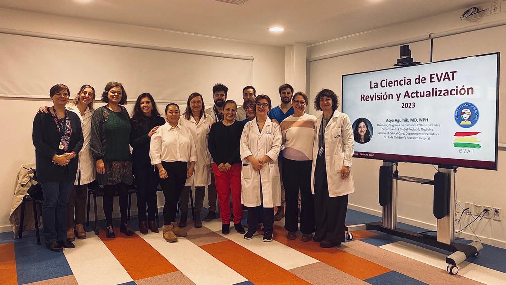 Esta semana nos visitó el equipo de EVAT del hospital <a href="/StJude/">St. Jude</a> integrado por las Dras. Alejandra Méndez, Maricela Robles, Juliana Costa y la Lic. Dorita Soberanis. EVAT es un proyecto de mejora de la calidad asistencial, su sigla refiere a: Escala de Valoración de Alerta Temprana.