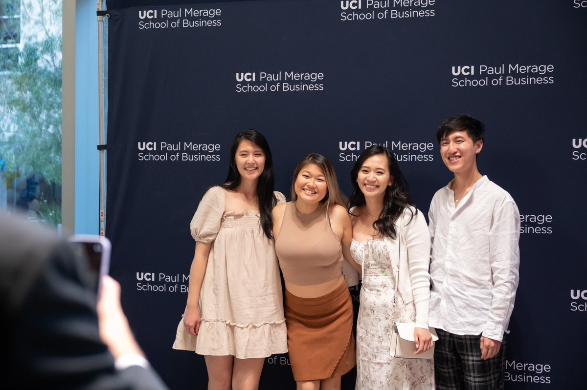 UCIrvine_MBA's tweet photo. #FTMBA Awards Reception recently recognized students and faculty for their dynamic contributions to the Merage School! 🎉
Thanks to Program & Career Services, Merage Digital Learning, Merage Tech and Recruitment & Admissions teams. Congratulations to the #Classof2023! #UCIMerage https://t.co/8xF4Y4ZA6R