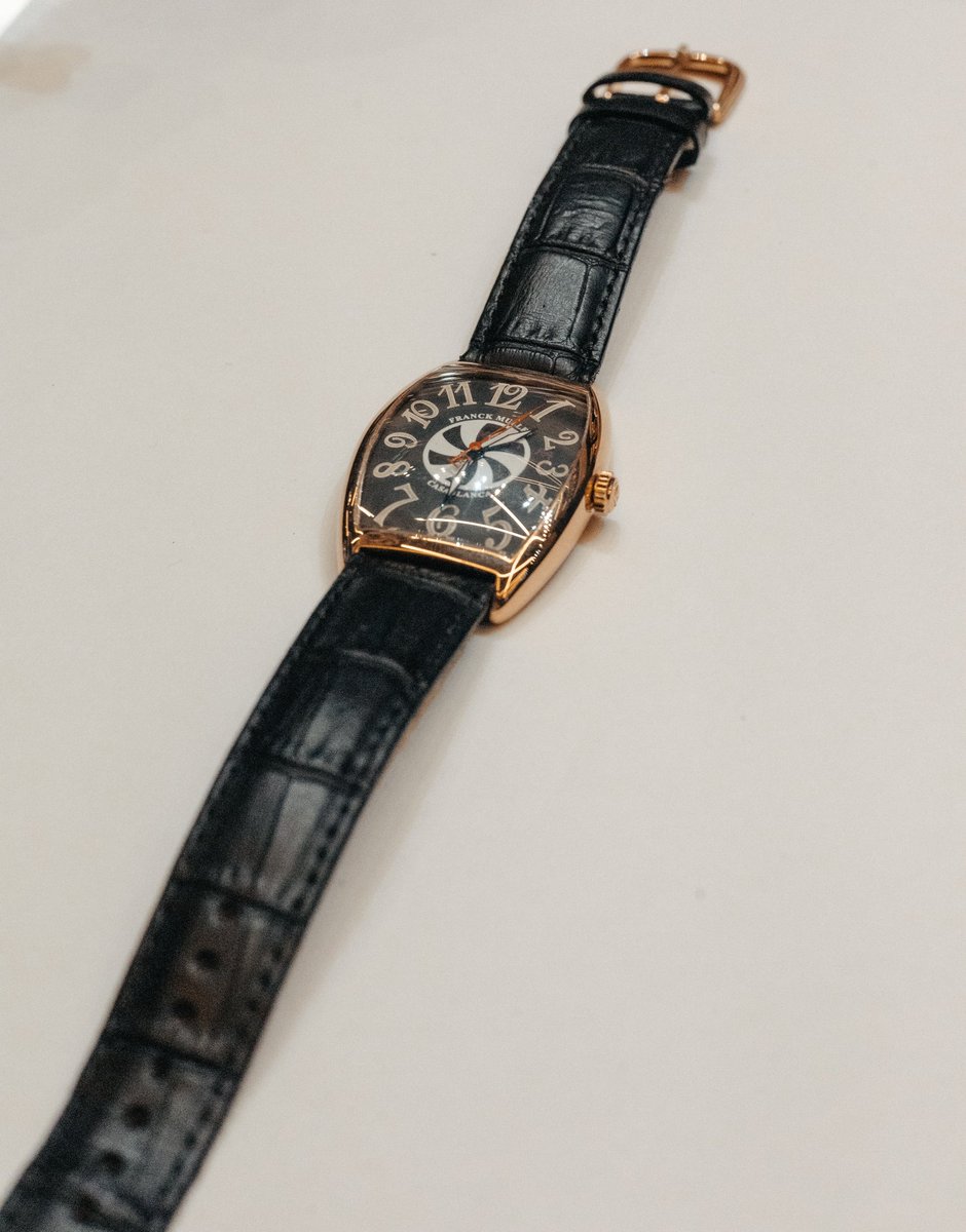 SOLD $18,600 | SPECIAL EDITION ELTON JOHN x BAMFORD WATCH DEPT

DM HERE or CALL/TEXT US TO BUY, SELL, TRADE, OR HAVE US REPAIR LUXURY WATCHES