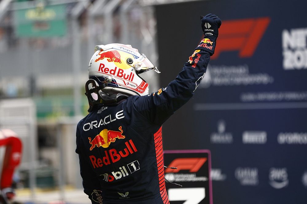 Formula 1'de sezonun 10.yarışı Avusturya Grand Prix'sine, Red Bull takımının Hollandalı pilotu Max Verstappen ilk sıradan başlayacak. #AustrianGP #MaxVerstappen