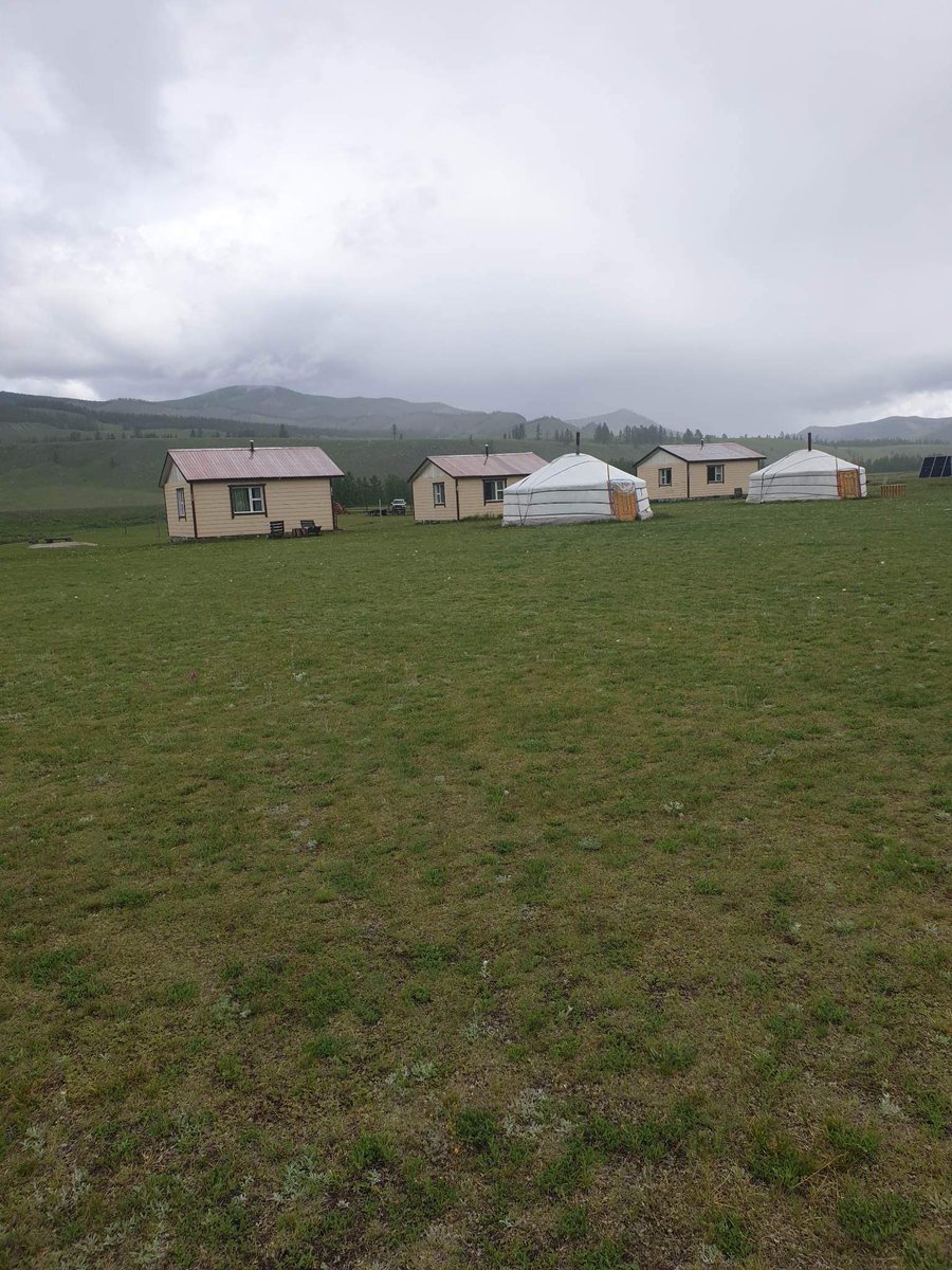 Шишгэд голын хажууд та бгааму  S.Ba