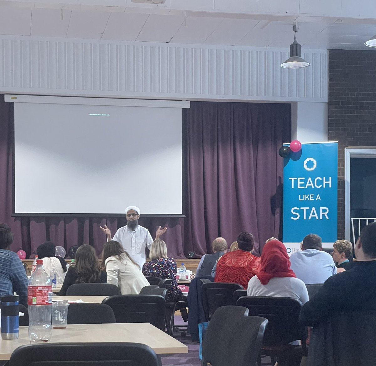 Inspirational talk from <a href="/reuben_moore/">Reuben Moore</a> and <a href="/MuftiPatel/">Mufti Hamid</a> at the final day of the final ever @Star_Inst SCITT. Next year it’s full steam ahead with the inaugural ITE cohort with the <a href="/NatInstTeaching/">National Institute of Teaching</a> ! Exciting times ahead and a great legacy from the whole Star team.
