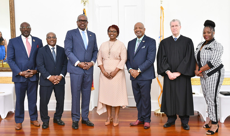 I welcome our new Attorney General, Ariel Marie Smith, as she takes on the crucial role of upholding justice and defending the rights of our Virgin Islands citizens. #attorneygeneral #swearingin #usvirginislands #arielmariesmith