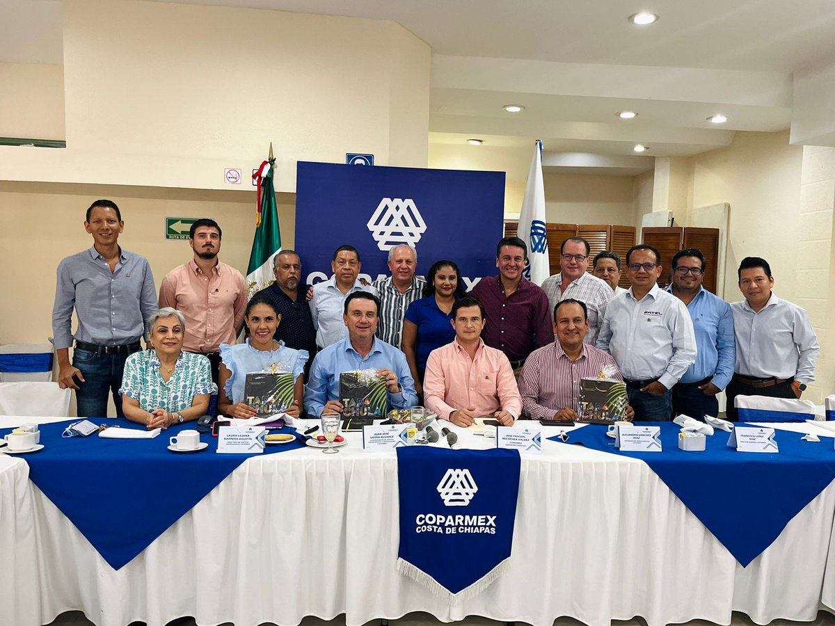 jsierraalvarez's tweet photo. #CentrosEmpresariales II En la gira por #Chiapas, nos encontramos también con el Consejo Directivo del #Coparmex Costa de Chiapas que preside Pascual Necochea para estrechar la colaboración y avanzar en el fortalecimiento del #CE. Reconozco el esfuerzo que realizan y la voluntad para hacer crecer al sector en la ciudad ¡Nos vemos pronto con noticias muy positivas!