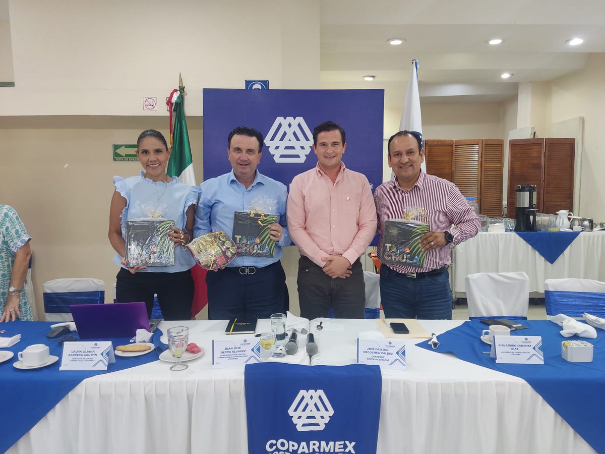 jsierraalvarez's tweet photo. #CentrosEmpresariales II En la gira por #Chiapas, nos encontramos también con el Consejo Directivo del #Coparmex Costa de Chiapas que preside Pascual Necochea para estrechar la colaboración y avanzar en el fortalecimiento del #CE. Reconozco el esfuerzo que realizan y la voluntad para hacer crecer al sector en la ciudad ¡Nos vemos pronto con noticias muy positivas!