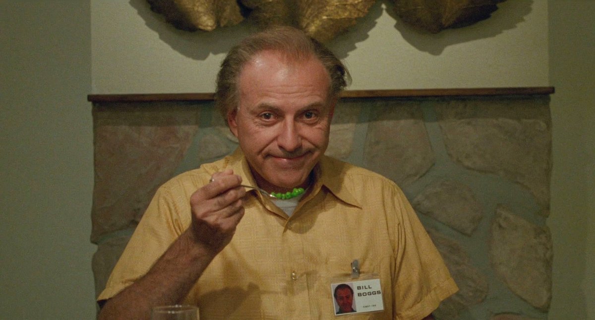 JamesUrbaniak's tweet photo. Name an adjective and Alan Arkin could play it to the hilt: funny, sad, menacing, humane, commanding, nebbishy. He even makes the (intentionally) bland suburban dad in "Edward Scissorhands" hilariously watchable. An acting magician and absolute hero. https://t.co/4eCLde7jsS