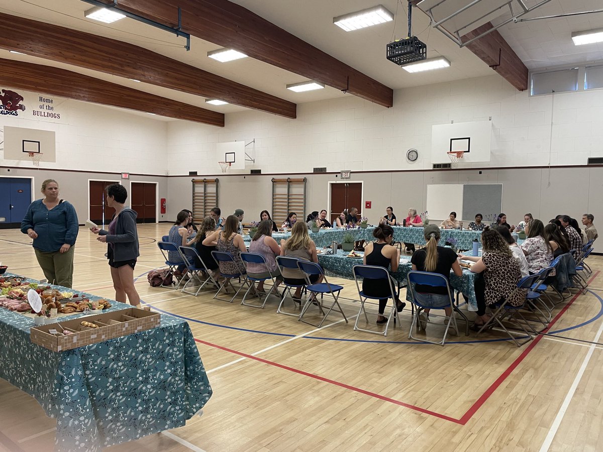 Last Day! A huge thank you to PAC who sponsored and spoiled us this morning with an amazing breakfasts. Special thanks to Janet and Supipi  -MERCI!!! 🙏💜Happy Summer  to all!😄😎