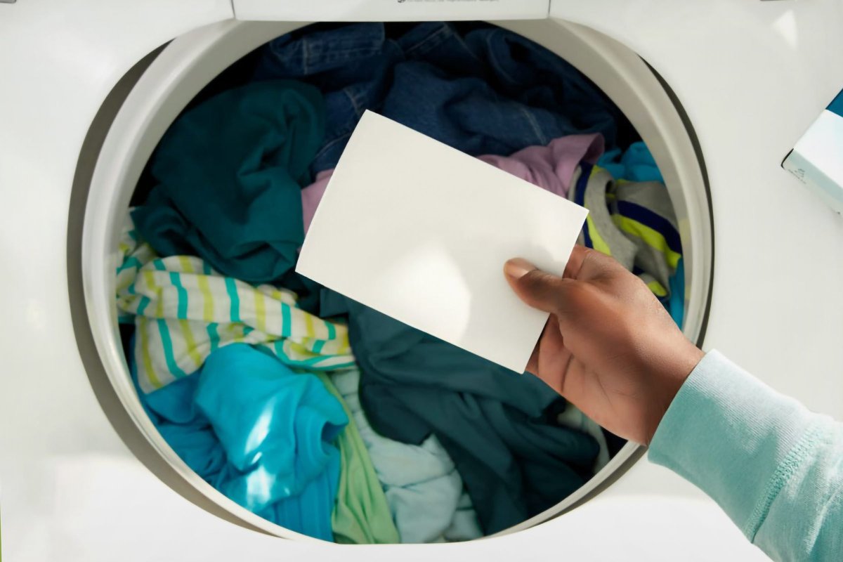 757Banks's tweet image. Looking for a way to mix up your #laundry efforts? Consider these tips for using laundry strips. #cleaningguide  cpix.me/a/172655461