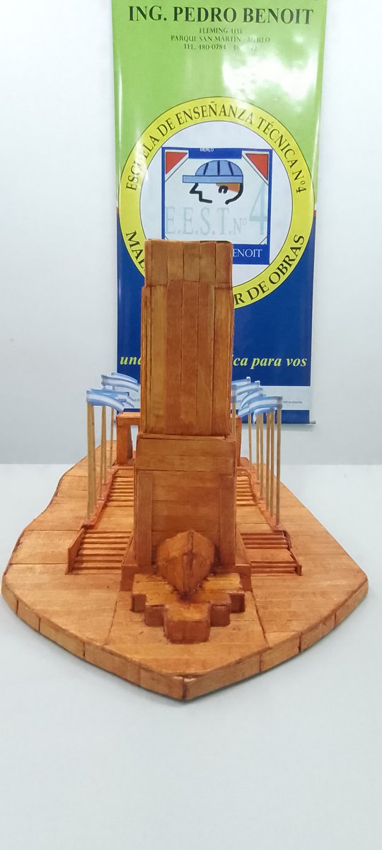 EESTN4deMerlo's tweet photo. Maqueta del Monumento a la Bandera realizada por nuestros alumnos del 7°año. #seguimostrabajando #unanuevatecnicaparavos https://t.co/bUlbjxf4VN