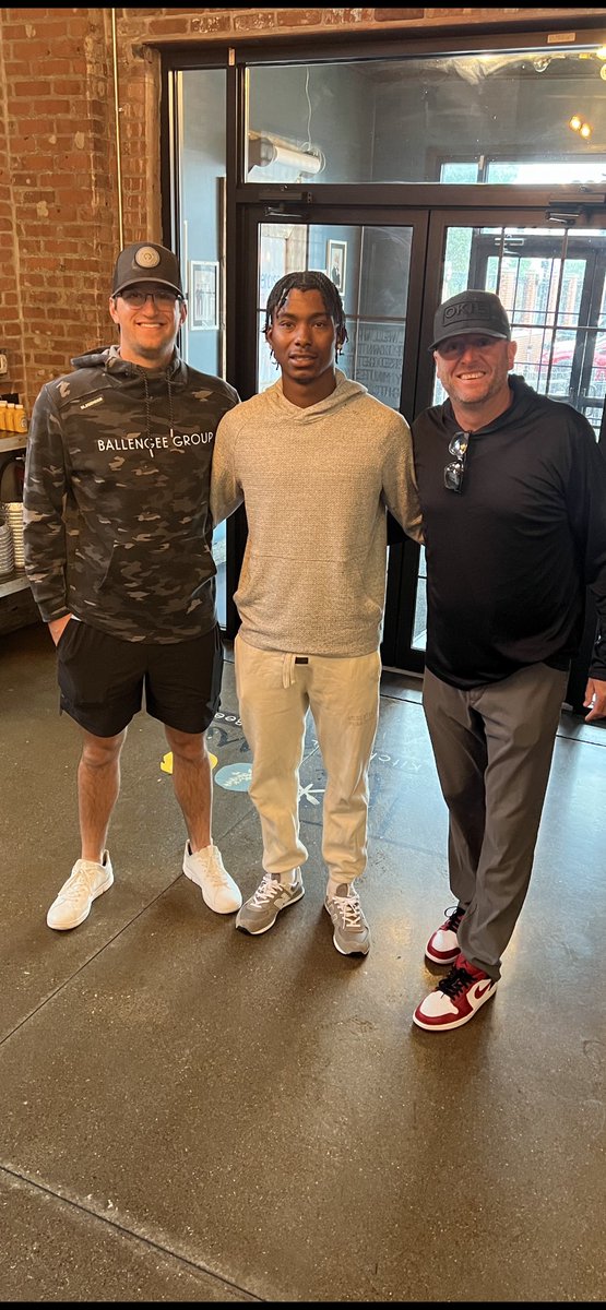 Perks of pro coverage is getting to catch up with players.  Keep climbing mountains men!  #GoBirds