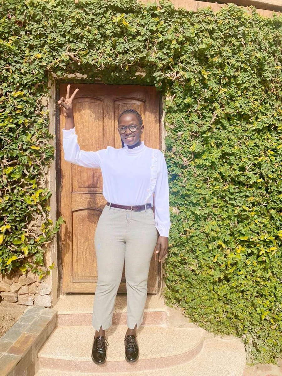 Sylvia_Namutyab's tweet image. Positive vibes.👌🤳🦋🌹
#fridaychallenge