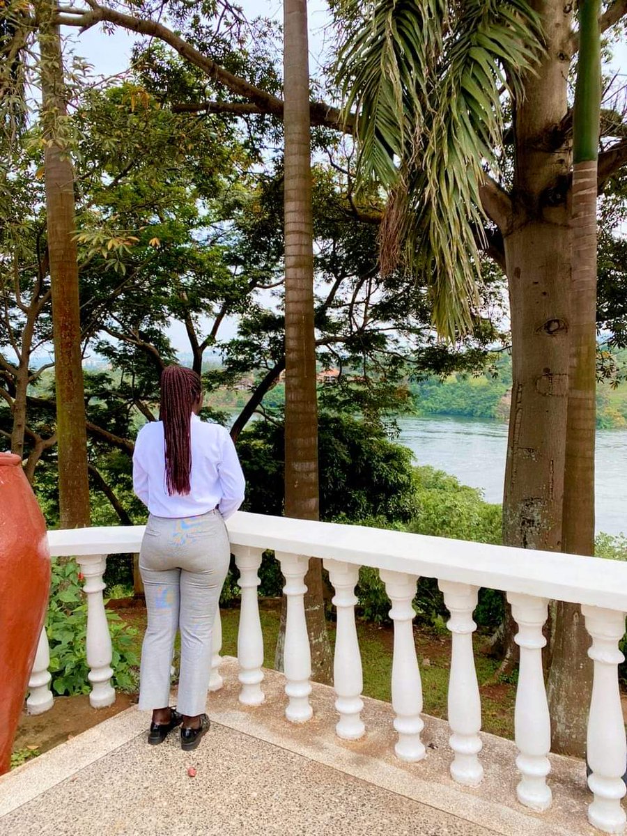 Sylvia_Namutyab's tweet image. Positive vibes.👌🤳🦋🌹
#fridaychallenge