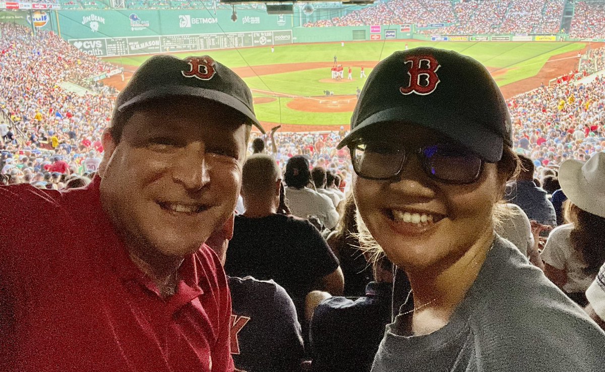 The Walensky Lab welcomes our newest postdoctoral fellow Alice Ma who hails from @GeorgiaTech. Nothing like an evening out @RedSox @fenwaypark to kick off her time with us in Boston!