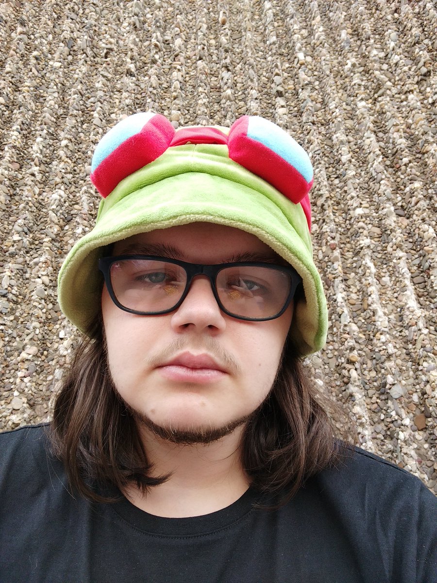 IPressQ1's tweet image. Mache richtig Party, hier auf der Dokomi 🙃🙃