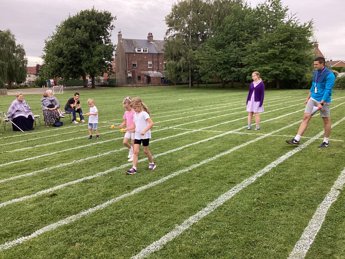 TadPrimaryAcad's tweet photo. What a fantastic morning for our EYFS Sports Day. Thank you so much for attending, it was great to have such a brilliant turn out! #TadcasterEYFS #TadcasterPE #SportsDay @eboractrust https://t.co/zwEybsBhBd