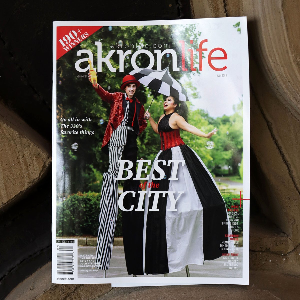 "Best of the City" is here! Who did readers vote to the top of the awards list? And who did we choose? Find out in this issue on newsstands now!
Where to find us: akronlife.com/where-to-find-…

Subscribe: akronlife.com/arts-and-enter…

 photo by Talia Hodge