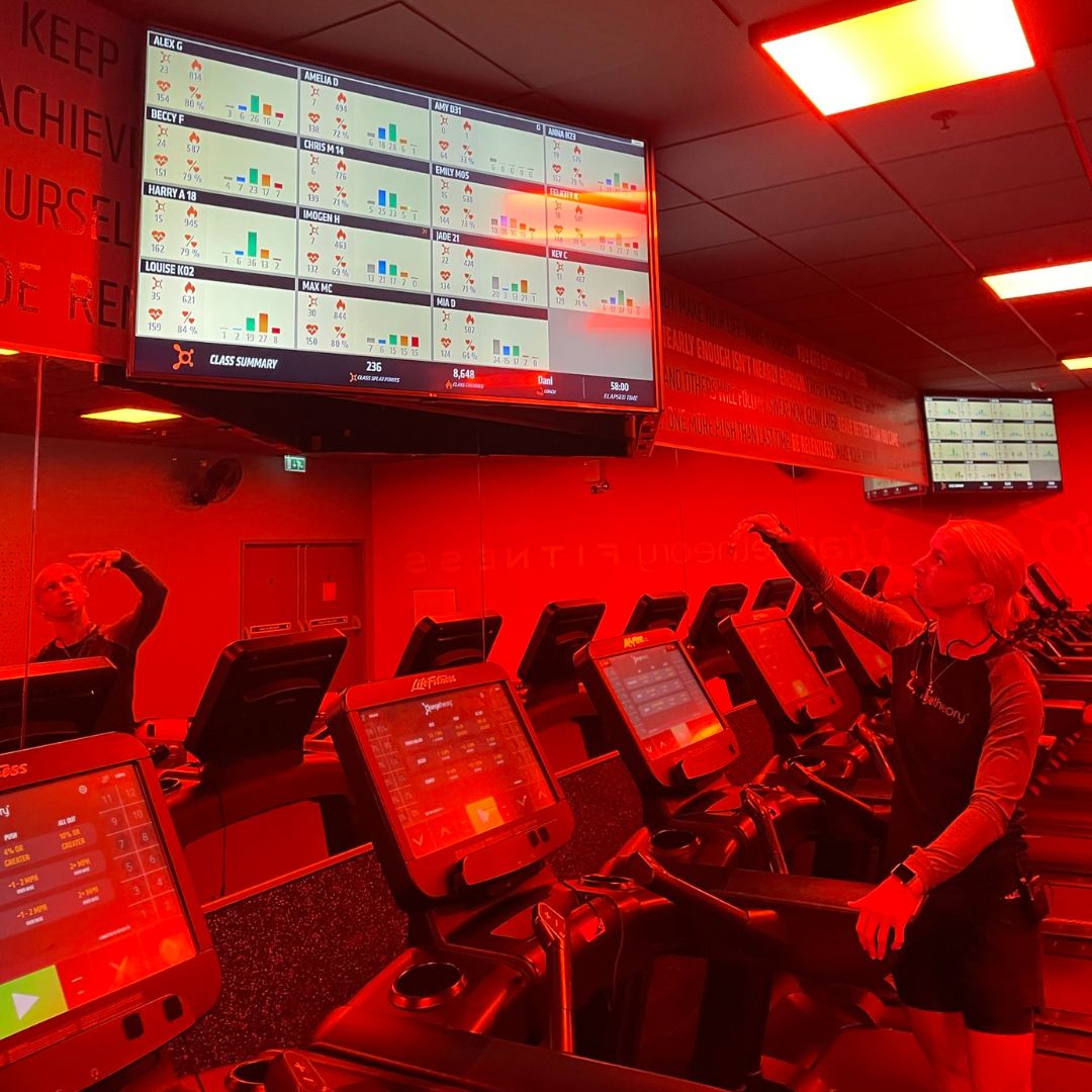 RumpusAgency's tweet photo. We organised another great Young Altrincham Professionals event yesterday, this time with OrangeTheory Fitness🧡

We had so much fun trying out an OrangeTheory class and bringing ambitious young professionals together! https://t.co/yfmAymUwZb