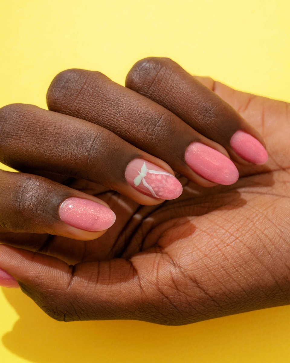 Entitybeauty's tweet photo. This coral pink shimmer sure is quenching our thirst! 🍊

Shade: Lady Guava https://t.co/MQGbknfpbx